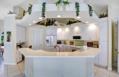 Yacht Club Villa | Villa Bel Air