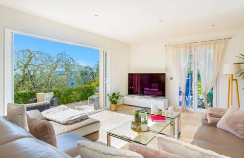 Cabris Villa | Villa Bel Horizon by Villa Plus