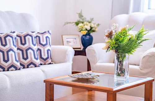 Vila Baleira House | Villa Bella Mar by Homie