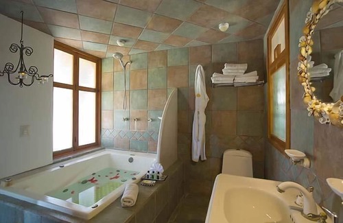 La Cruz de Huanacaxtle Bed & Breakfast | Villa Bella Bed & Breakfast