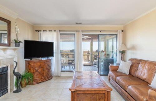 Oceanmarsh Subdivision House | Villa Bella Vista on Harbor Island