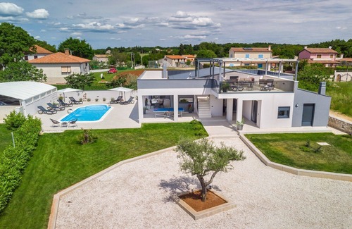 Rebici Villa | Villa Bella Vita in Barban with private pool