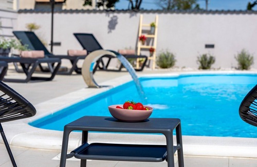 Rebici Villa | Villa Bella Vita in Barban with private pool