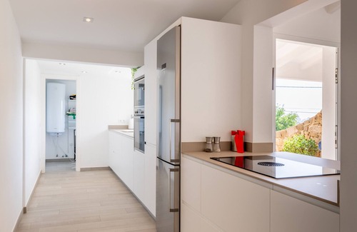 Calpe Villa | Villa "Bennu - Lujo Y Confort" near Beach with Private Pool & Wi-Fi