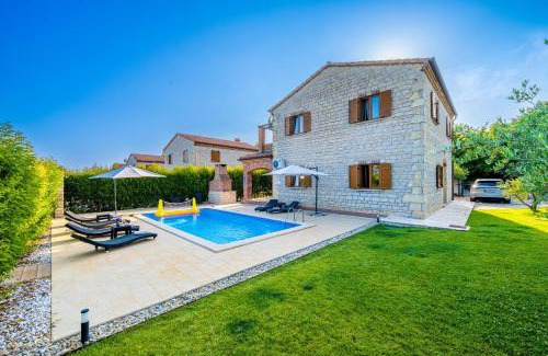 Butkovici Villa | Villa Berenice