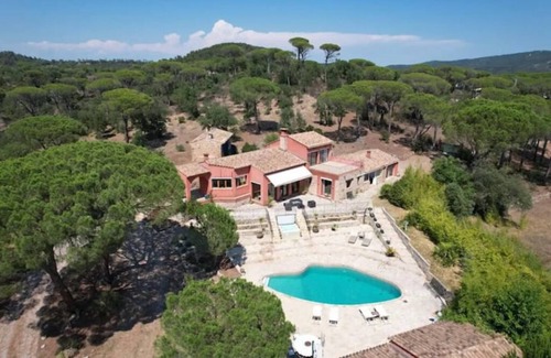 Vidauban Villa | Villa+Bergerie du peyloubier