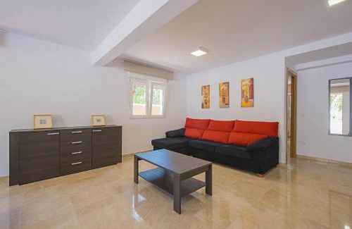 Moravit Villa | Villa Bernia - PlusHolidays