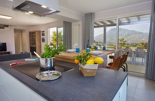 Castellammare del Golfo Villa | Villa Biancolilla