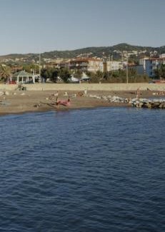 Livorno Apartment | Villa Bianca a few steps by the sea with exclusive garden & jacuzzi