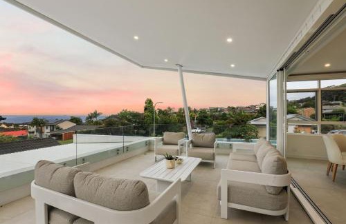 Caves Beach House | Villa Bianco