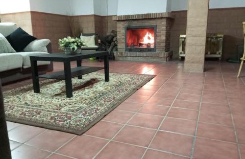 Linares Villa | VILLA BILBILIS con piscina privada, barbacoa y parking