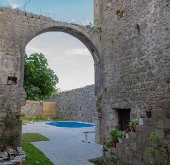 Zavala Villa | Villa Bilja