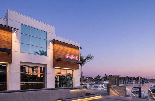 Marina del Rey Apartment | Villa Blanca: Immaculate, Spacious, Sylish, Modern 2+2