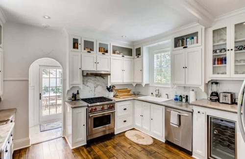 Parker Ridge House | Villa Blanca - Lush Serenity in a Classic Mediterranean Revival Villa