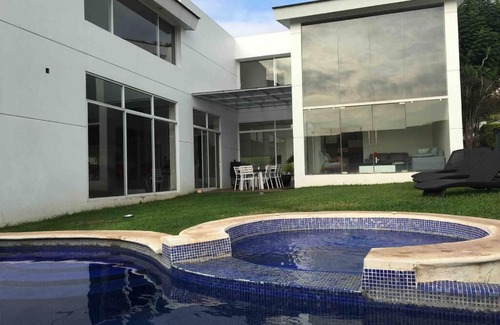 Guadalajara Villa | Villa Blanca