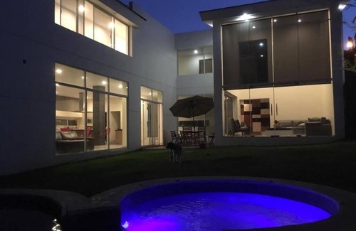 Guadalajara Villa | Villa Blanca