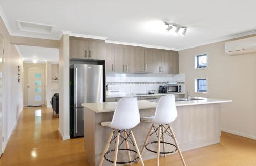 Cowes House | Villa Blue