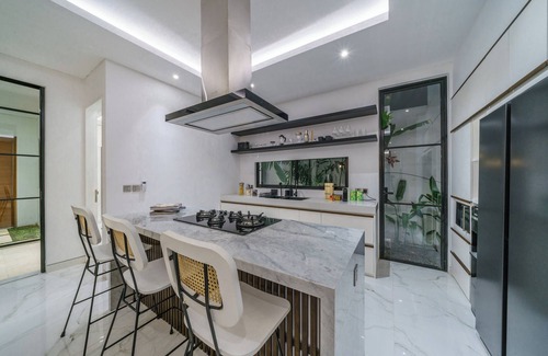 Sunset Road Villa | Villa Blue Water by GORO