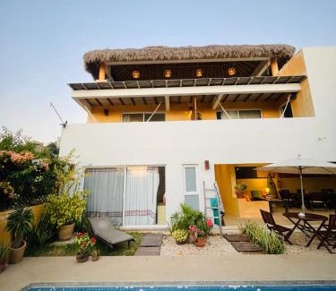Barra de Colotepec House | Villa Bonobo
