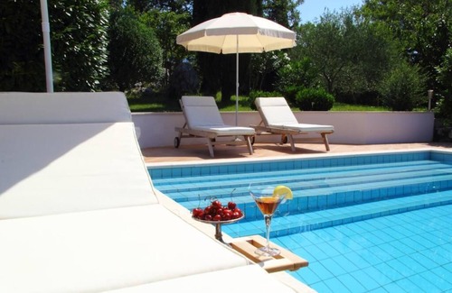 Cilipi Villa | Villa Boskovic - Four-Bedroom Villa with Swimming Pool and Sea View