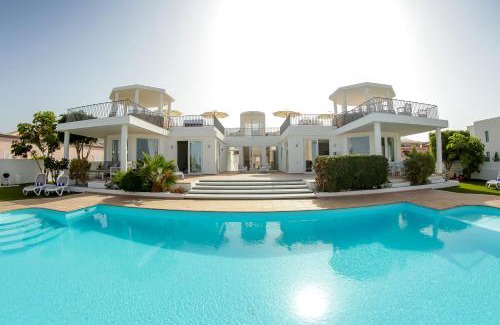Adeje Villa | Villa Boutique Experience