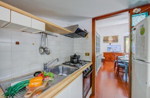 San Bartolomeo al Mare House | Villa Breezy Way - Among Greenery - Happy Rentals