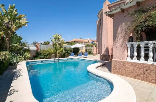 Coveta Fuma Villa | Villa Brisa Almadraba. Private pool & garden. Just 3 minutes walk to the beach