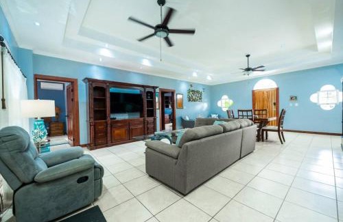 Esterillos Oeste Villa | Villa Brisa Del Mar By Vacation Pura Vida