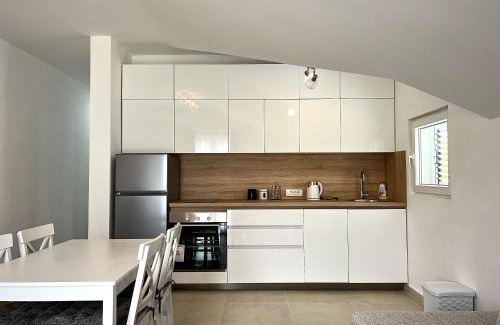 Vranovici Apartment | Villa Bubanja with shared pool