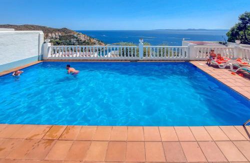 Almadraba-Canyelles House | Villa Buraux