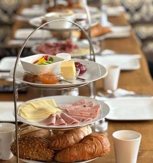 Monschau Bed & Breakfast | Villa Burgau, C&H