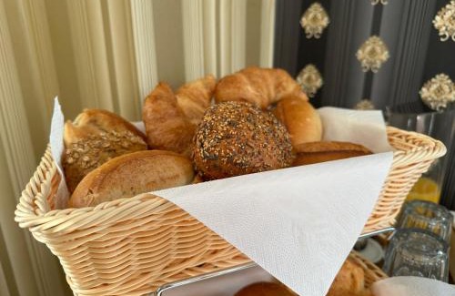 Monschau Bed & Breakfast | Villa Burgau, C&H