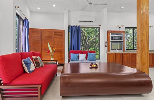 Los Pargos Apartment | Villa Butterfly 2 BR 2 Bath Kitchen at surfers paradise Playa Negra