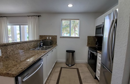 Alice Town House | "Villa by the Sea" Ocean view 3 Bedroom/3 Bath