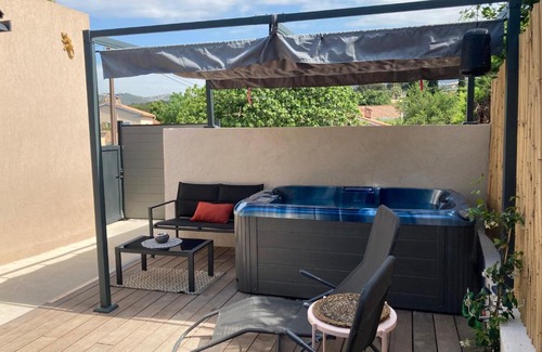 Sanary-sur-Mer House | Villa Célina Accessible PMR