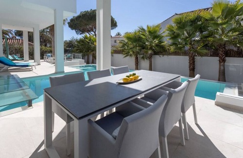 Urbanizacion Marbessa Villa | Villa Calima · Villa with private pool