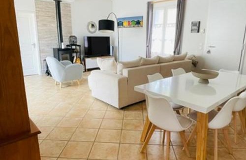 Saint-Jean-de-Monts House | Villa calme avec piscine privée, animaux admis, WiFi - FR-1-323-552