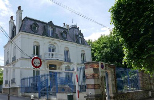 Lagny-sur-Marne Apartment | VILLA CAMILLE - Proche Paris & Disneyland
