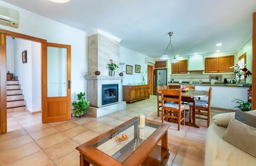 Marratxinet Villa | Villa 'Can Mirló' with Mountain View, Pool & Wi-Fi
