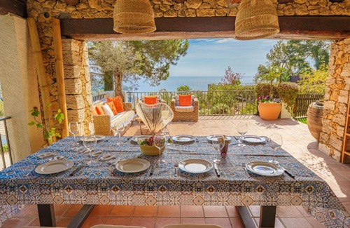 Lloret de Mar Villa | Villa Can Toni Lux Experience, ideal Familias con Vista Mar & AirCon