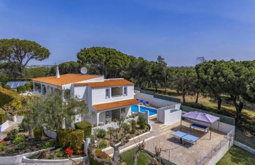 Figueiral Villa | Villa Canas by Villa Plus
