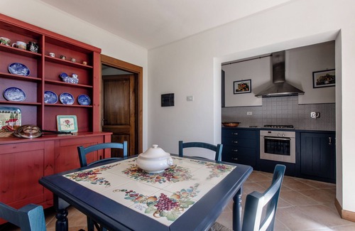 Todi Villa | Villa Canonica, sleeps up 15. A/C. Tennis court, pool, gym area, EV charger