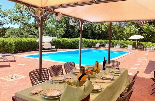 Todi Villa | Villa Canonica, sleeps up 15. A/C. Tennis court, pool, gym area, EV charger