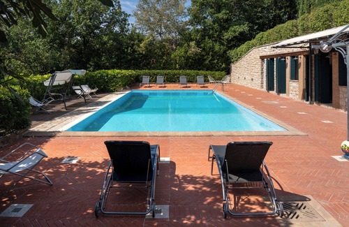 Todi Villa | Villa Canonica, sleeps up 15. A/C. Tennis court, pool, gym area, EV charger