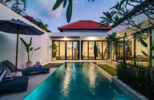 Sunset Road Villa | Villa CanSavina - 3 Rooms - Center Of Seminyak
