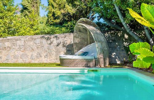 Le Mourillon Bed & Breakfast | VILLA CARBO Chambre d'hôtes Mourillon, 4 belles chambres, Piscine