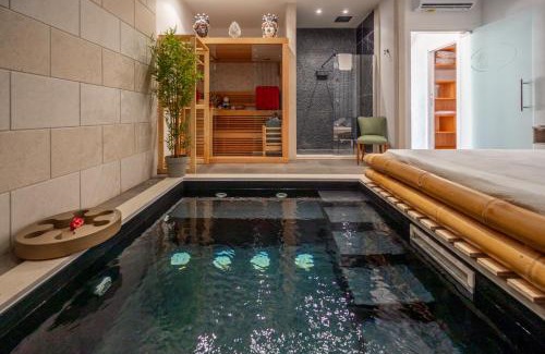 Avola Bed & Breakfast | Villa Carmiano Luxury bedrooms in Avola in the province of Syracuse with room with swimming pool