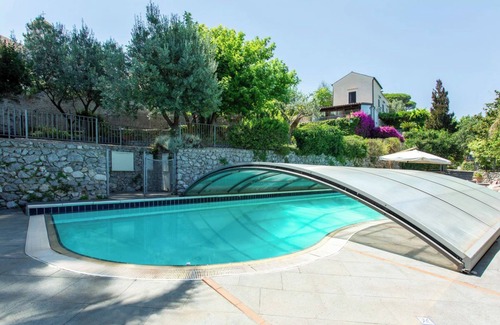 Raito Villa | Villa Carob