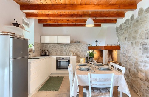 Groznjan Villa | Villa Cartolina by Villas Guide