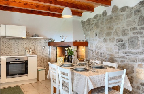 Groznjan Villa | Villa Cartolina by Villas Guide